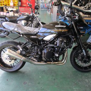 Z900RSハンドル交換